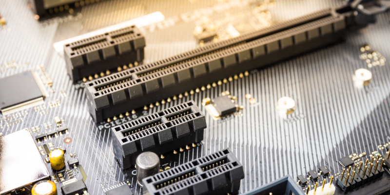 Image of equipment designed to take PCIe measurements.